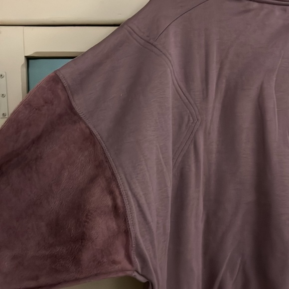 🔥🔥🔥Tahari Sport Sweatshirt w/ Front Zip Pockets, Double Stand Up Neck, MORE! - Picture 9 of 10